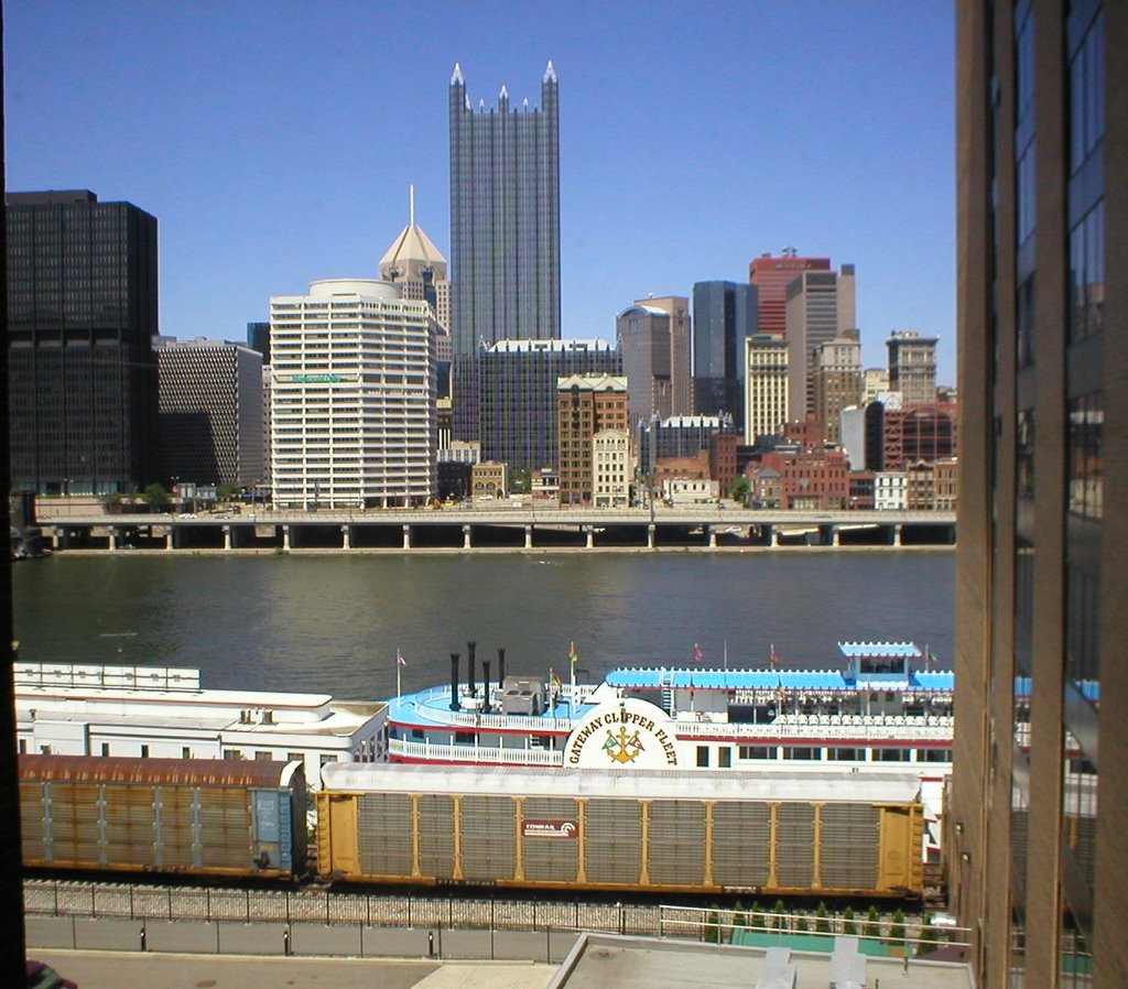 Pittsburgh Skyline from Sheraton Hotel, Маунт-Оливер