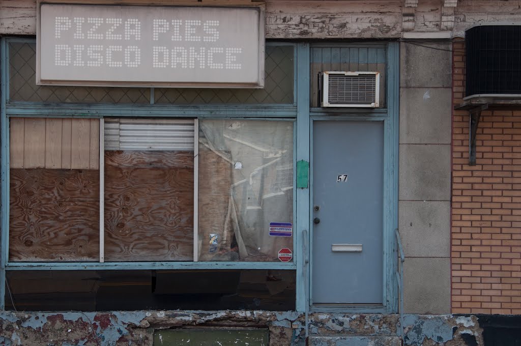 Pizza Pies Disco Dance, Маунт-Оливер