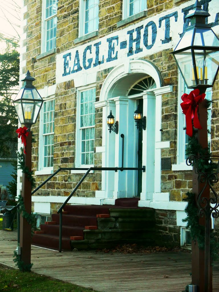 The Eagle Hotel, Милл-Виллидж