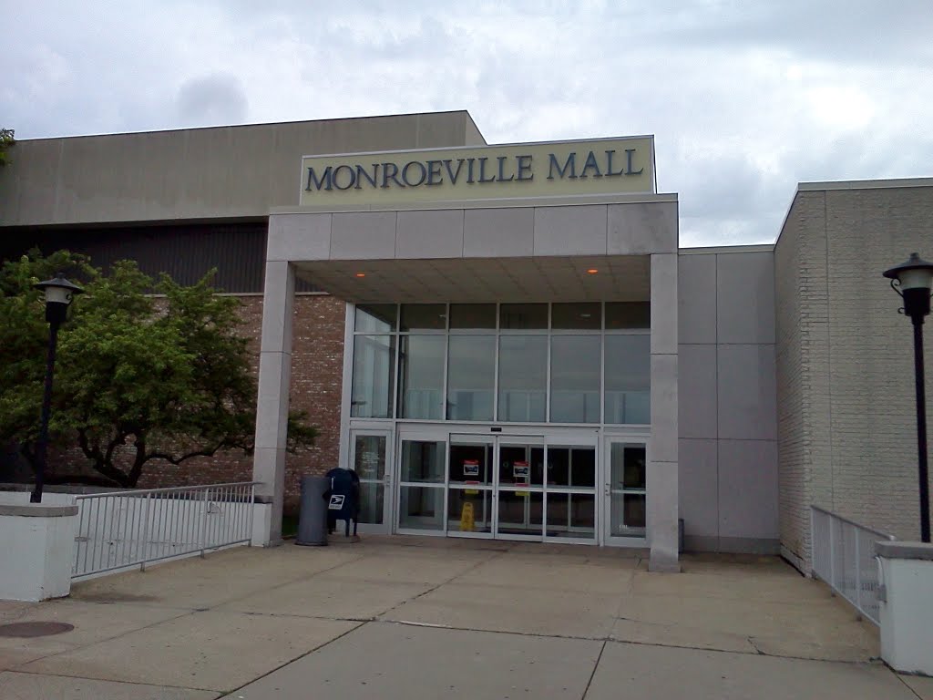 Monroeville Mall, Монровилл