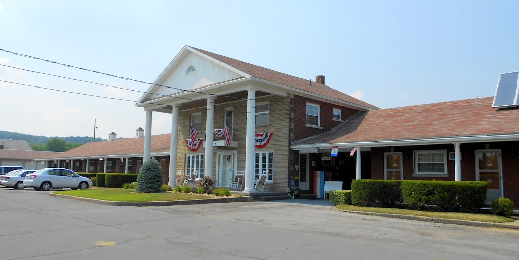 Shawnee Motel, 3913 Pitt Street, Schellsburg, PA, Пайнт