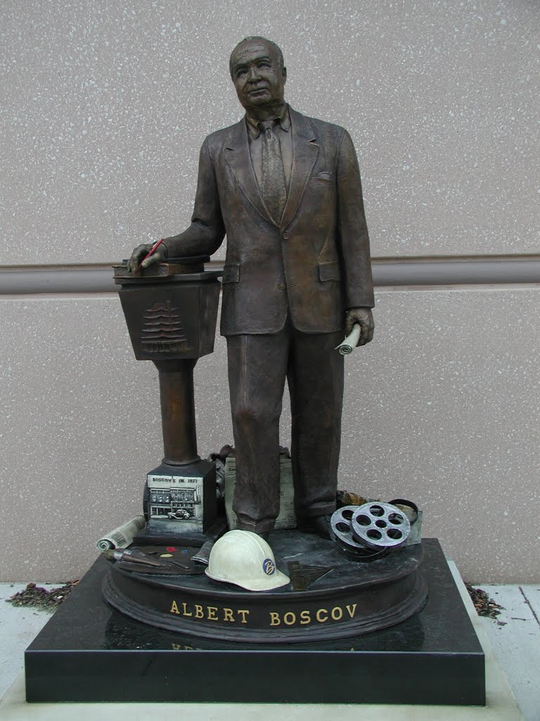 Albert Boscov Statue, Ридинг