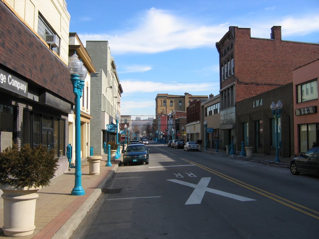 East Main Street, Carnegie, Pennsylvania, Росслин-Фармс