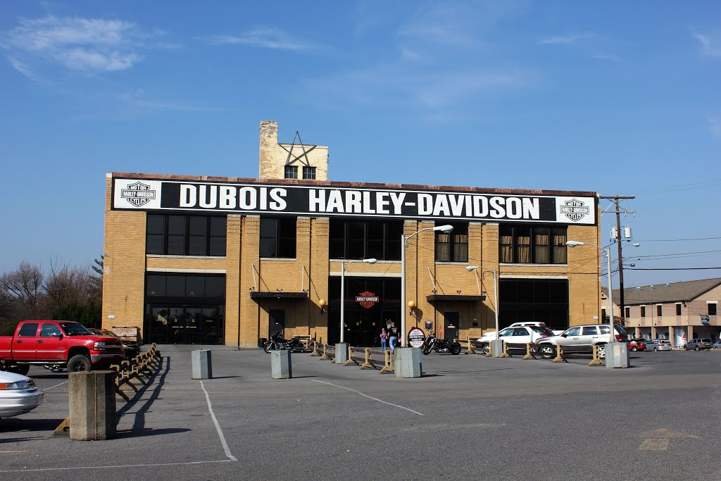 DuBois Harley-Davidson Store, Санди