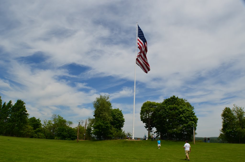 Massive Huge USA Flag, Саутмонт