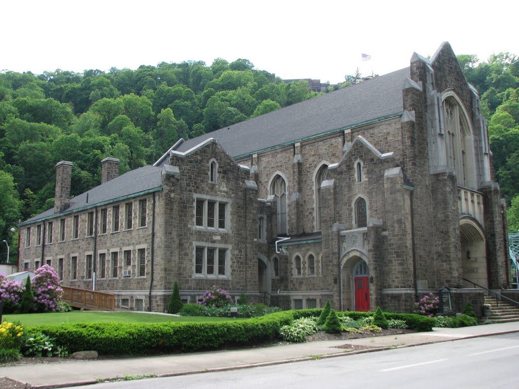 Memorial Baptist Church, Johnstown, Саутмонт