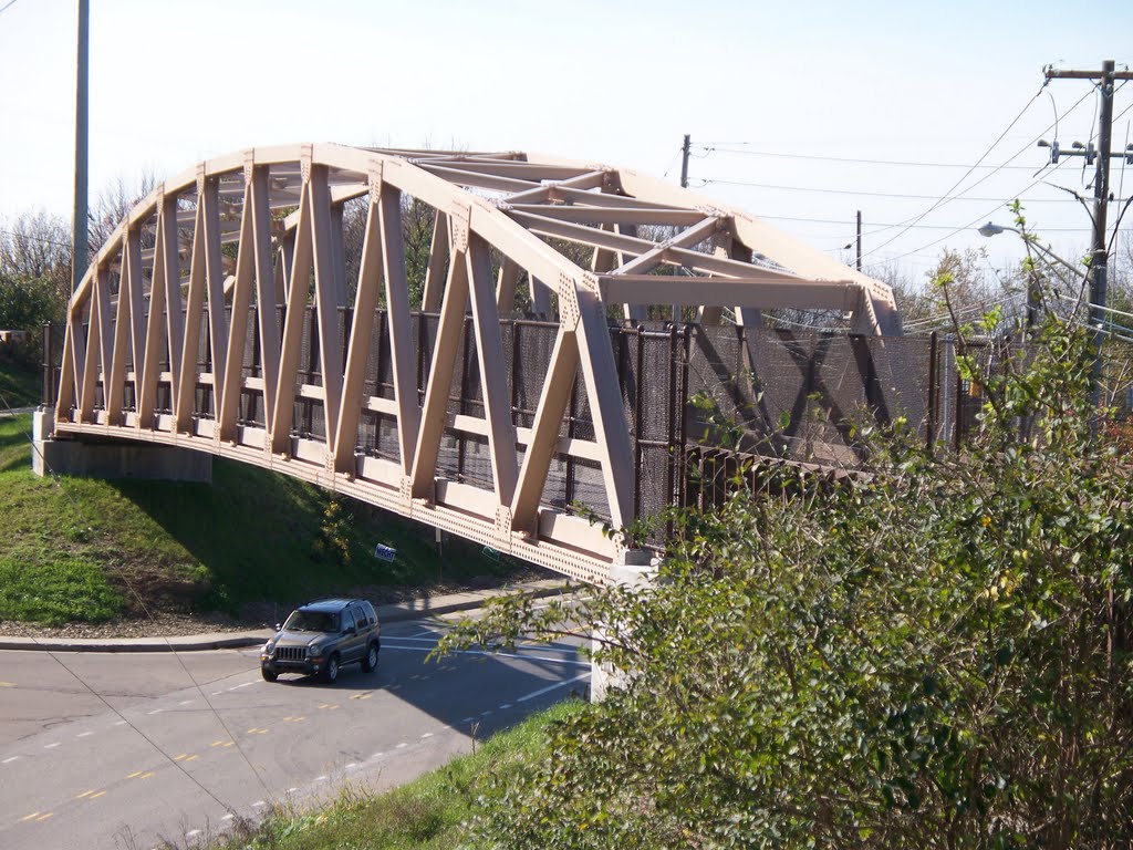 J.R. Taylor Memorial Bridge, Финливилл