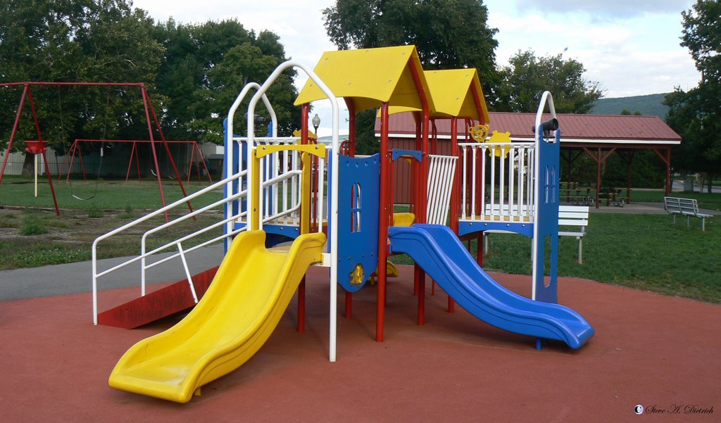 Playground - City Park, Equipment for toddlers, Swings, Флемингтон
