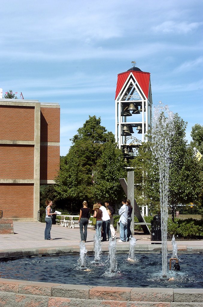 Fountain & Carillion at Lock Haven University in Clinton Co., PA, Флемингтон
