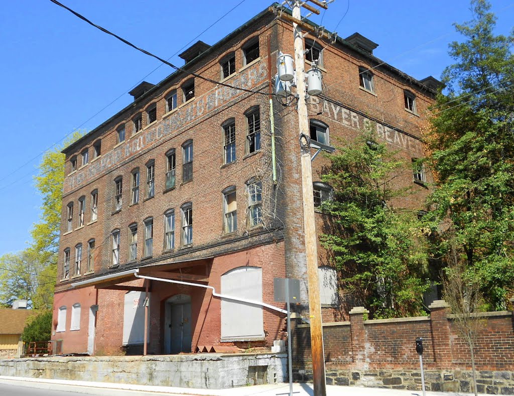 old factory, Allegheny St, Huntingdon, PA 16652, Хантингдон