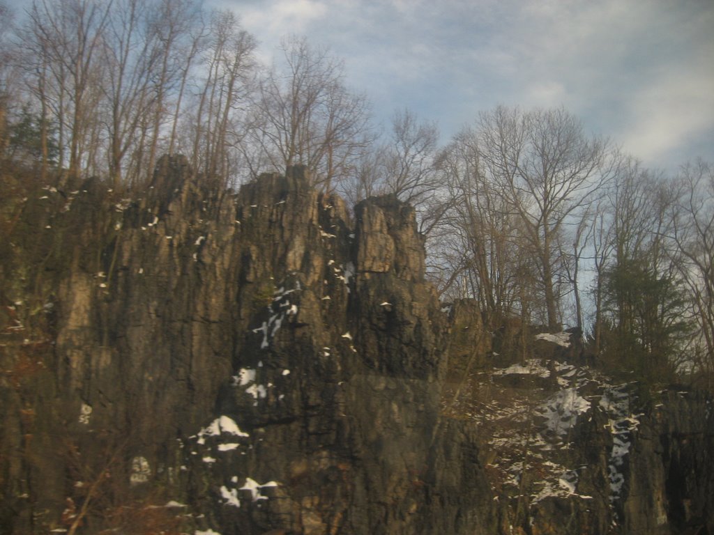 Juniata Cliffs from Amtrak, Хантингдон