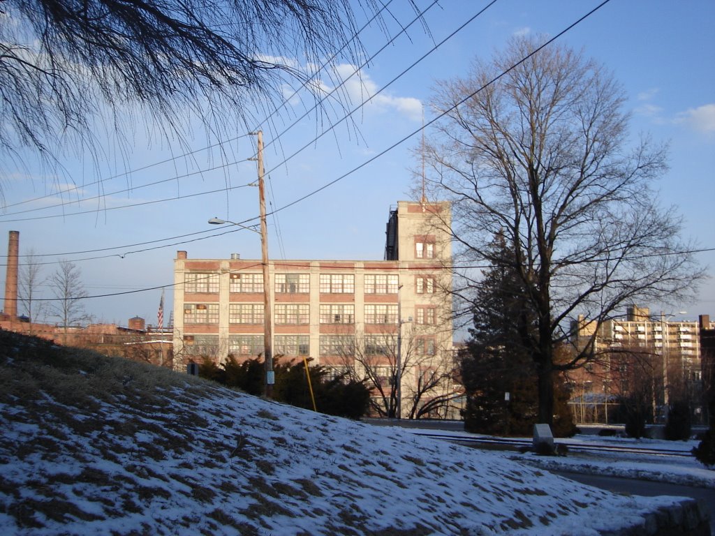 Mill off of N Main, by Warehouse Liquor, Вунсокет