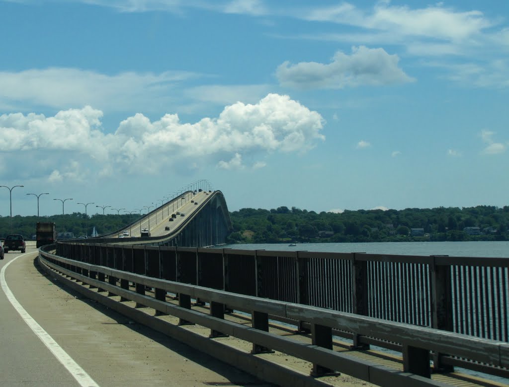Jamestown Verrazano Bridge, Паутакет