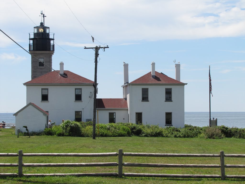 Beavertail Lightouse from North, Паутакет