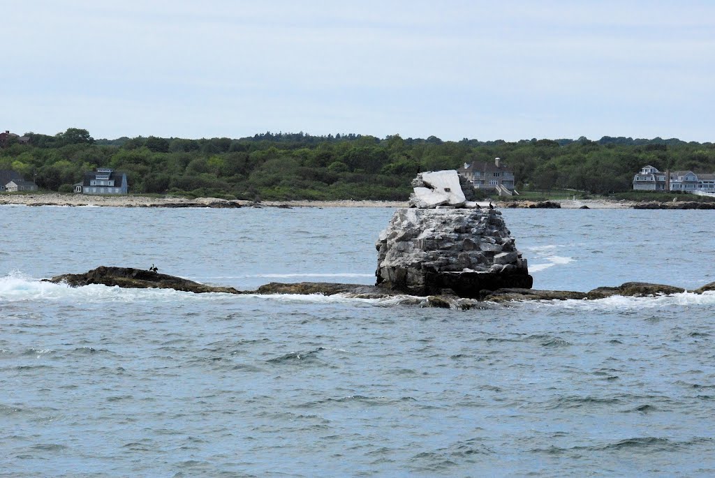 The 10 Lighthouses of Narragansett Bay:  4-Whale Rock (or whats left of it), Паутакет
