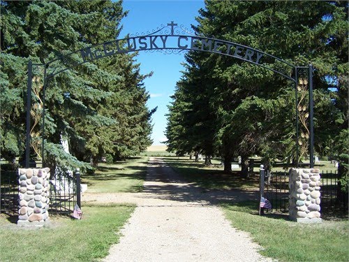 McClusky City Cemetery, Минот