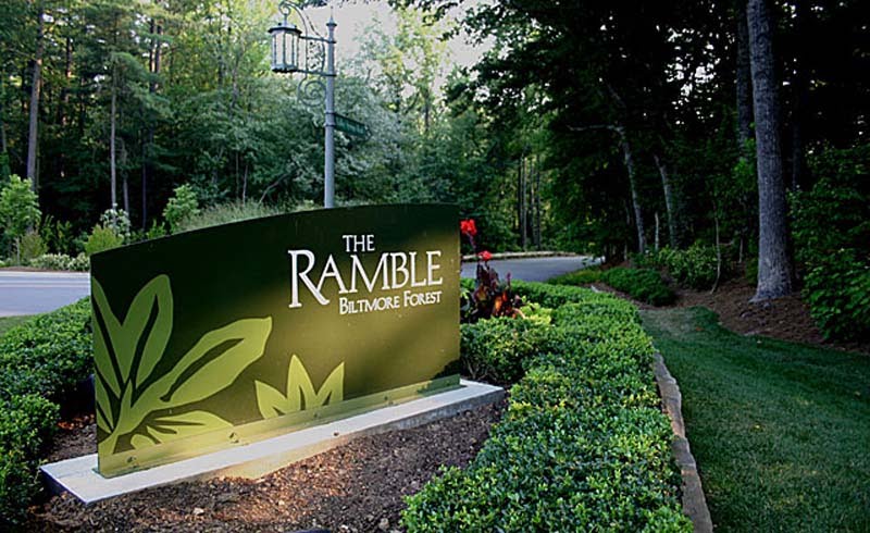 Valley Springs Road Entrance Into The Ramble Biltmore Forest, Билтмор-Форест