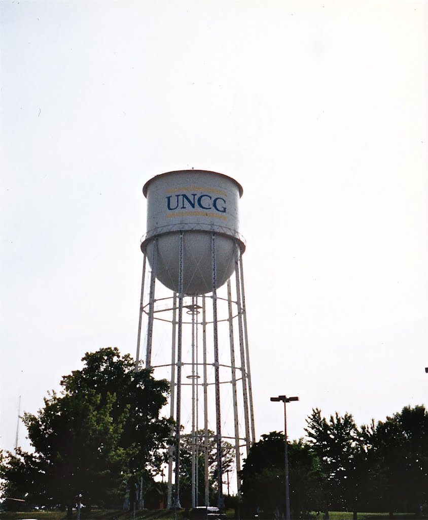 old UNCG watertower, Гринсборо