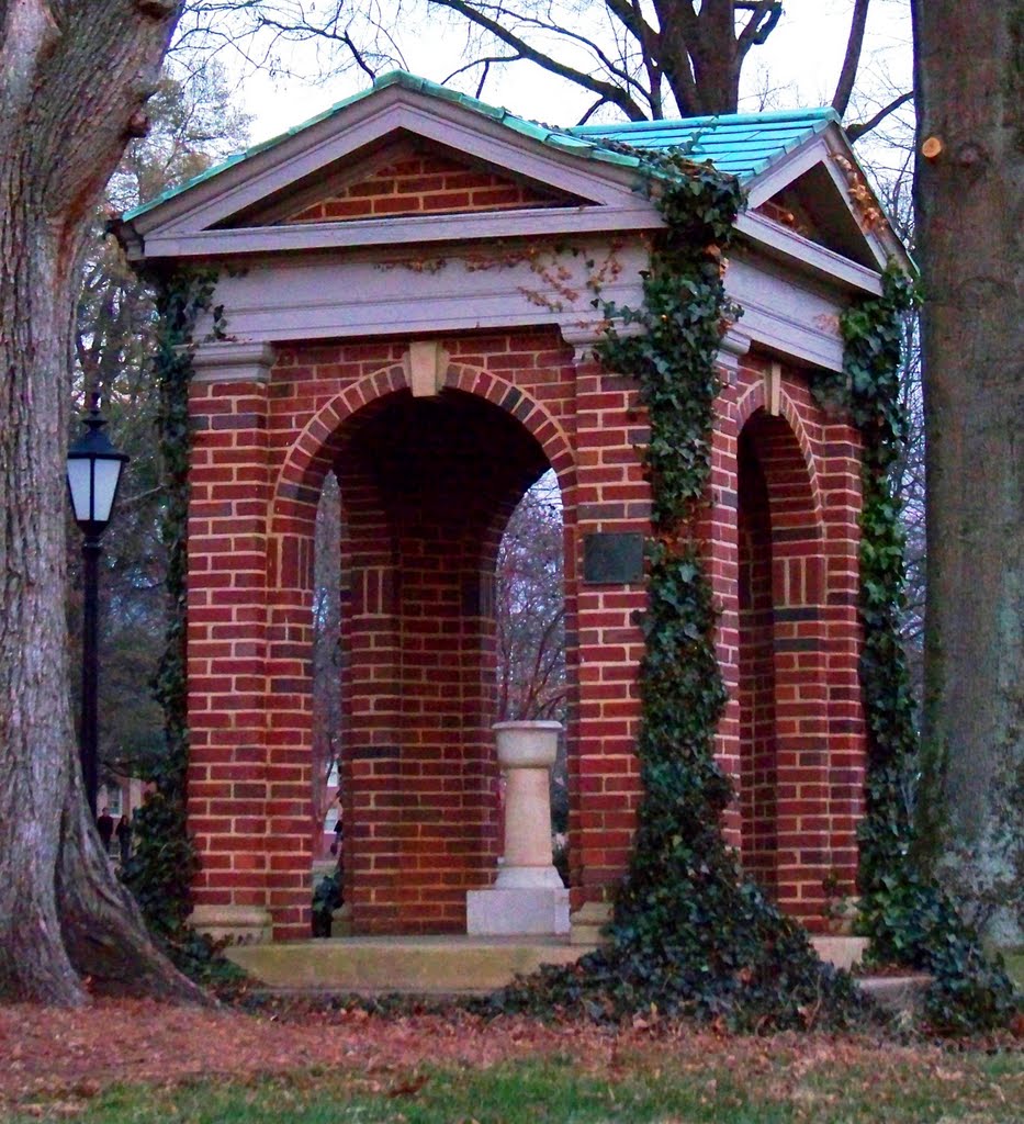 Original Well Site at Davidson College - Origins date back to 1837, Корнелиус