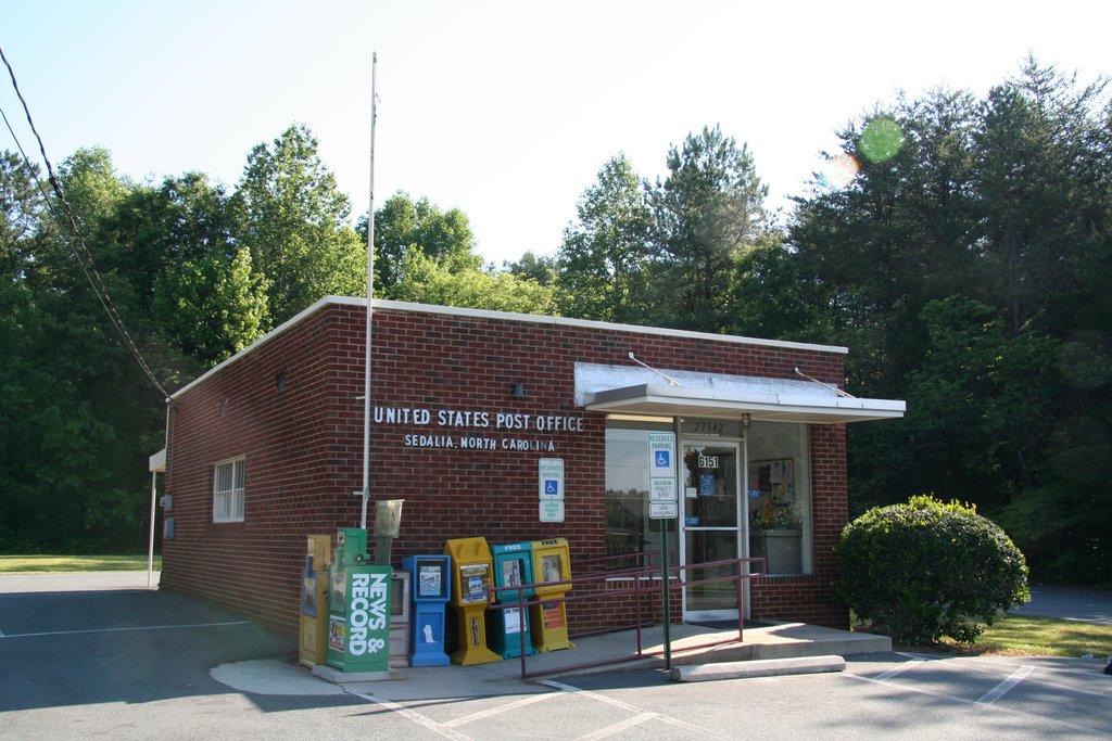 Sedalia, NC Post Office (27342), Мак-Линсвилл