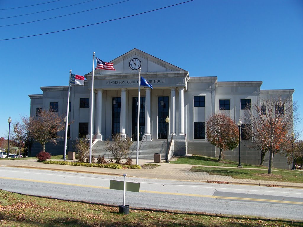 Henderson County Courthouse - Hendersonville, NC - Built in 1995, Маунтайн-Хоум
