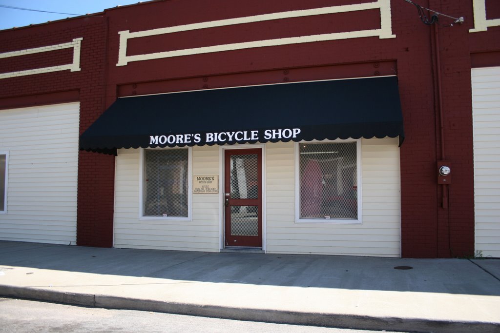 Moores Bicycle Shop, Роки-Маунт
