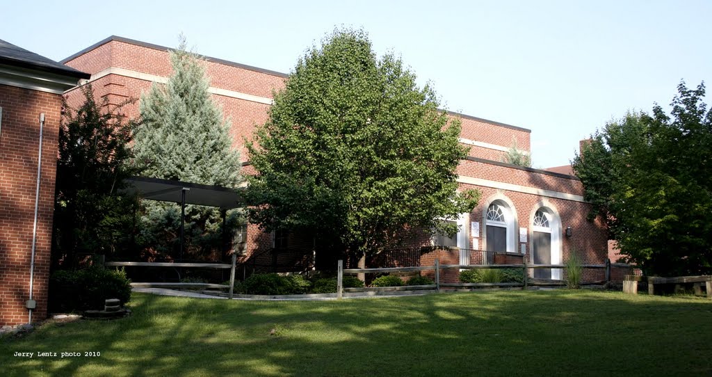 Southern Pines School gymnasium, Саутерн-Пайнс