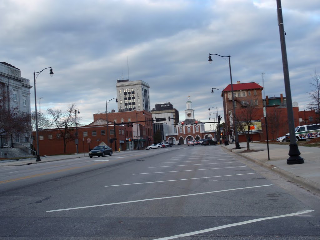 the old Market House and downtown Fayetteville from Gillespie Street, 2-27-10, Фэйеттвилл