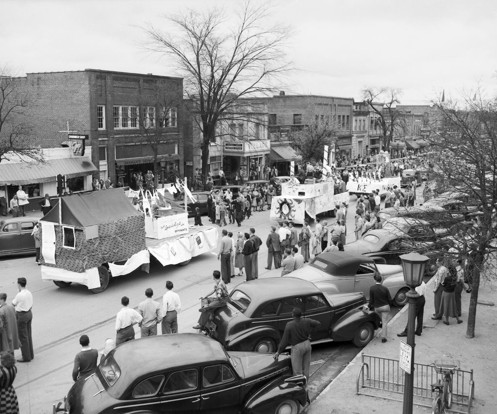 Beat Dook Parade, Franklin Street, ca.1949, Чапел-Хилл