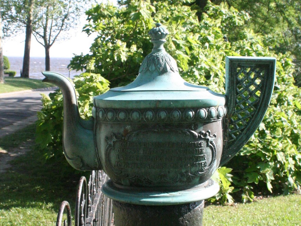 Edenton Teapot, Эдентон