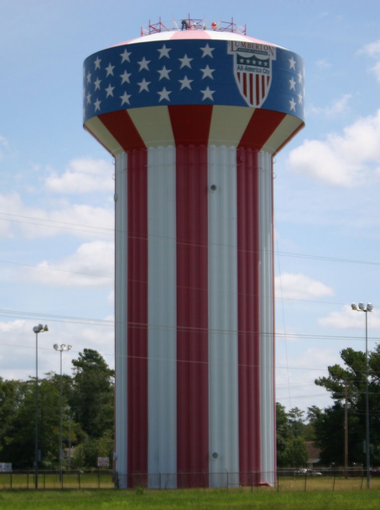 Patriotic theme Water Tower, Lumberton, North Carolina., Эллерб