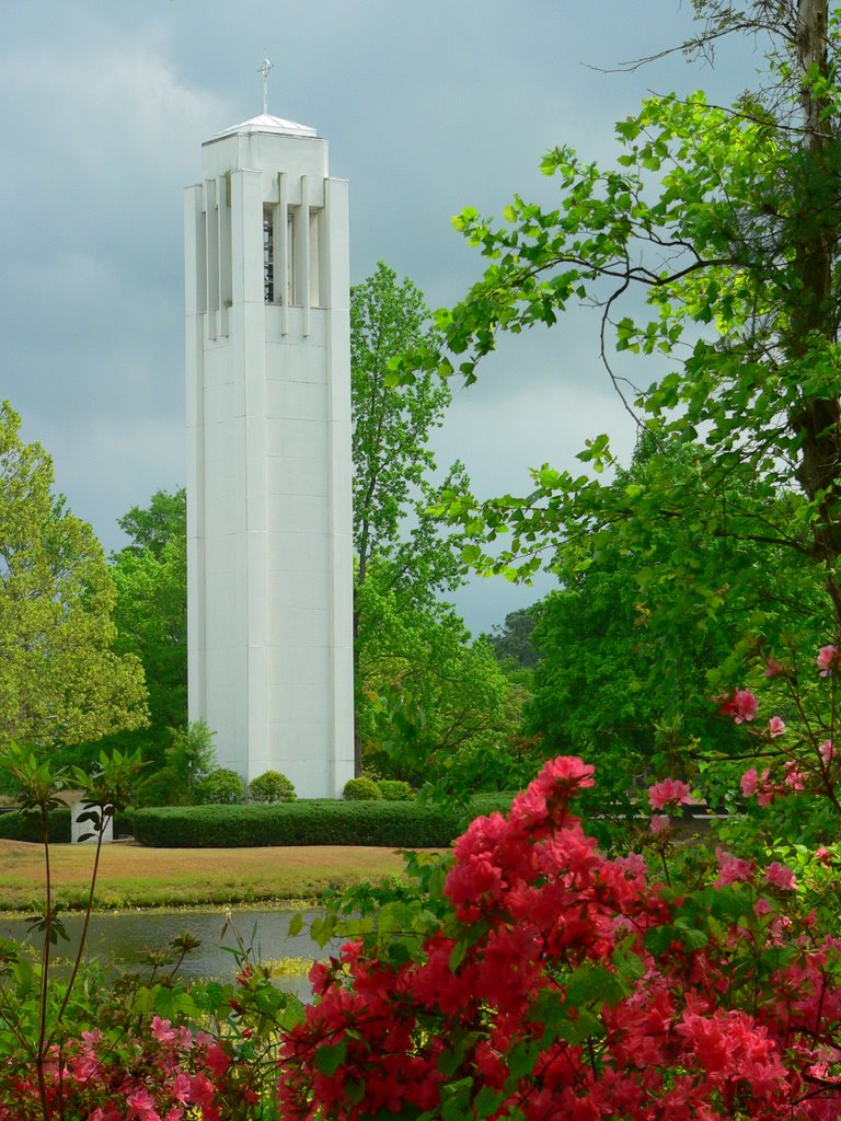Carillon Tower at St. Andrews Presbyterian College, Laurinburg, NC, Эллерб