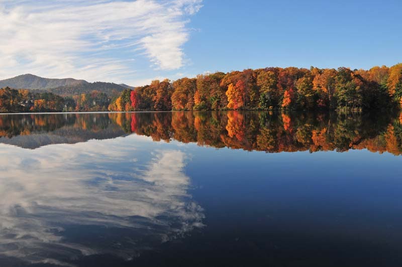Beautiful Fall Color at Biltmore Lake, Энка