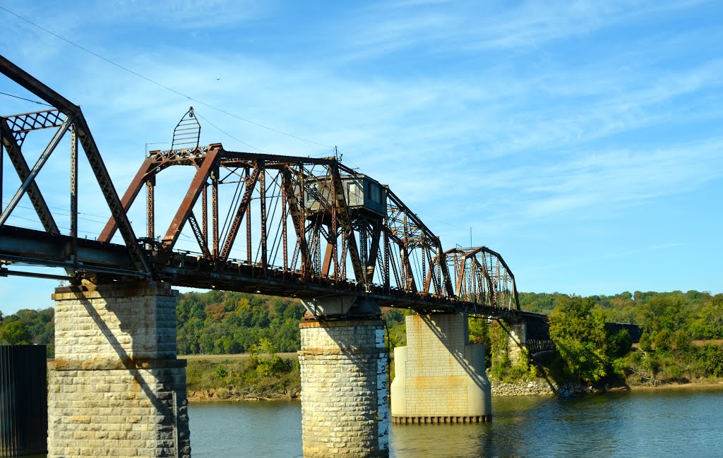 Railroad bridge over Cumberland River, Кларксвилл
