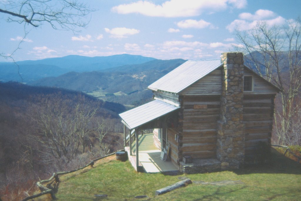 Log Cabin in Appalachia, Миддл Валли