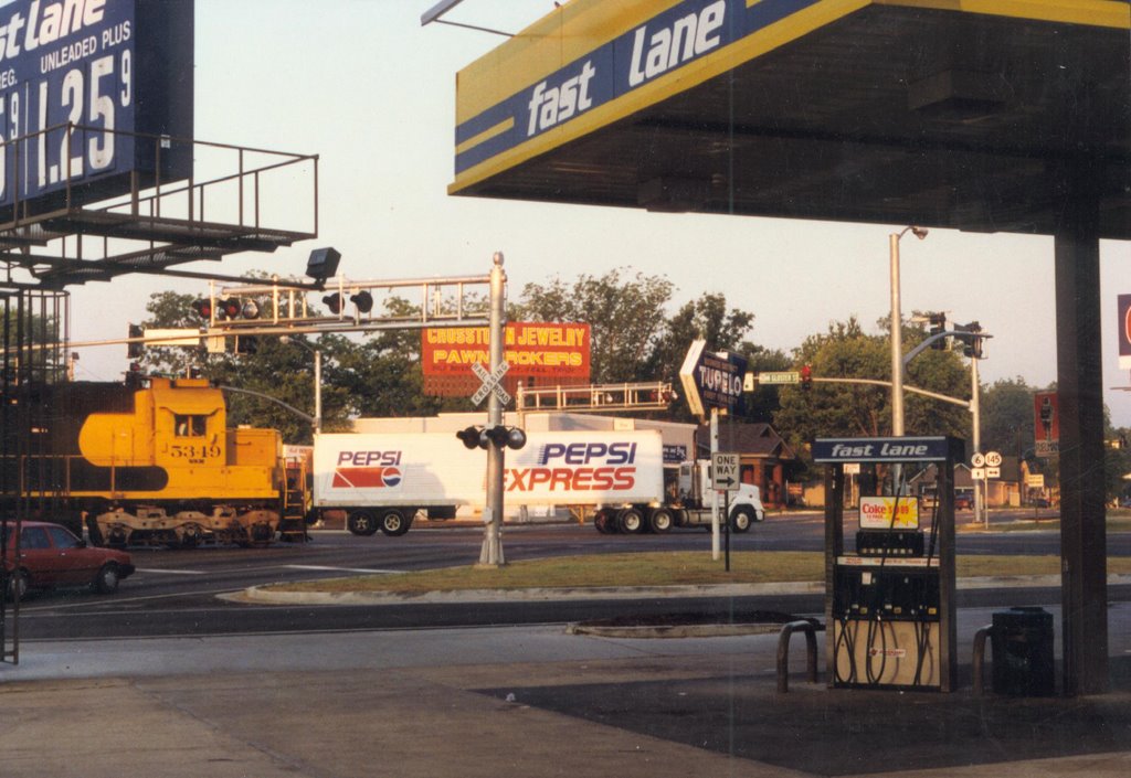 fast lane or an accident waiting to happen, Tupelo Ms (8-1996), Мичи