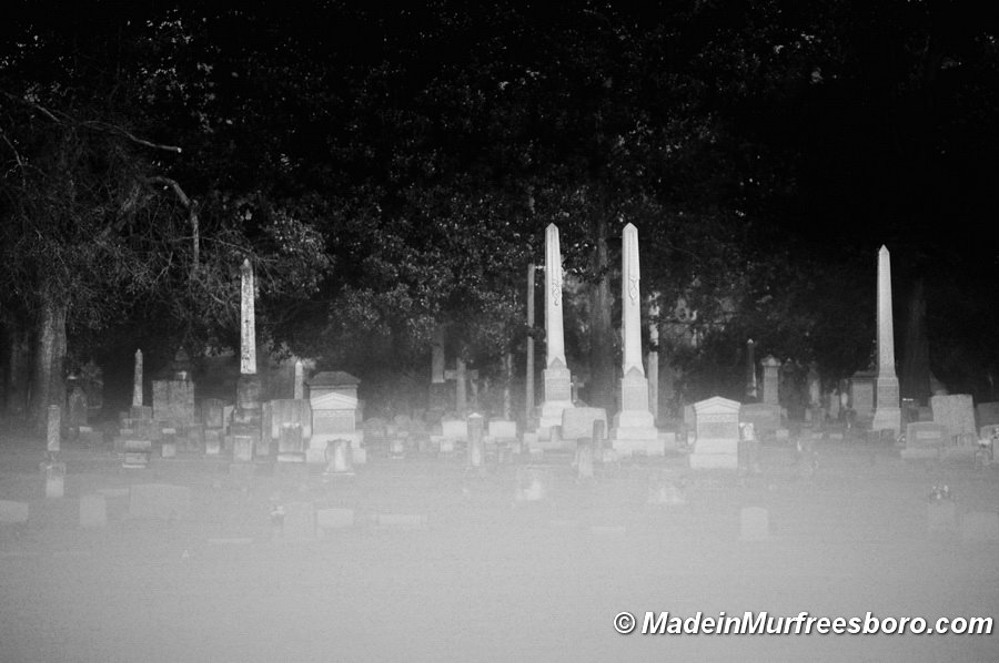 Halloween Graves at Evergreen Cemetery, Murfreesboro, Мурфрисборо