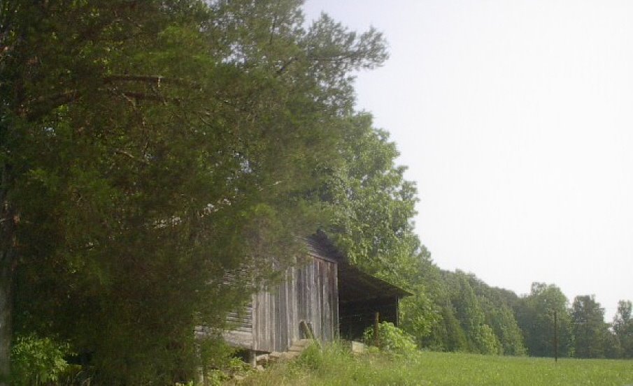 Cool old barn near Gamble Rd Heiskell,TN, Пауелл