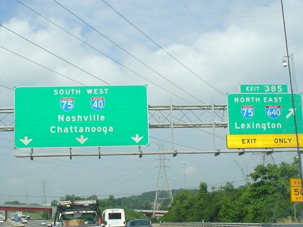 I-40/75 west of Knoxville, Tn, Пауелл