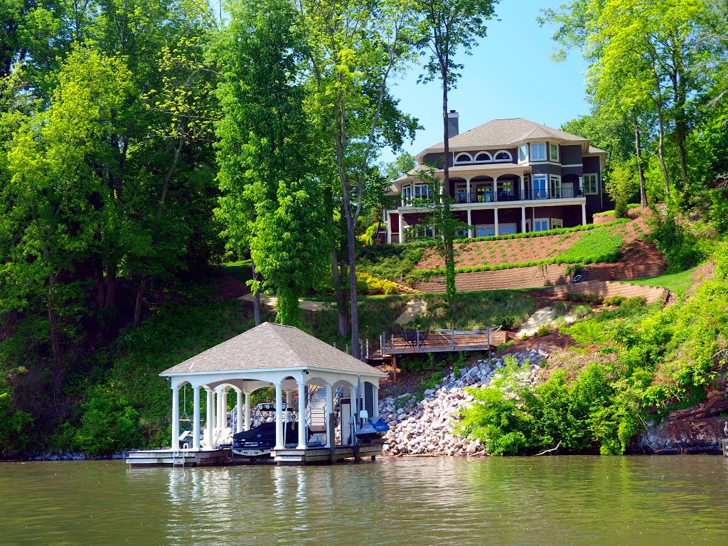 Tennessee River Boat Houses - Southern Shores Development, Рокфорд