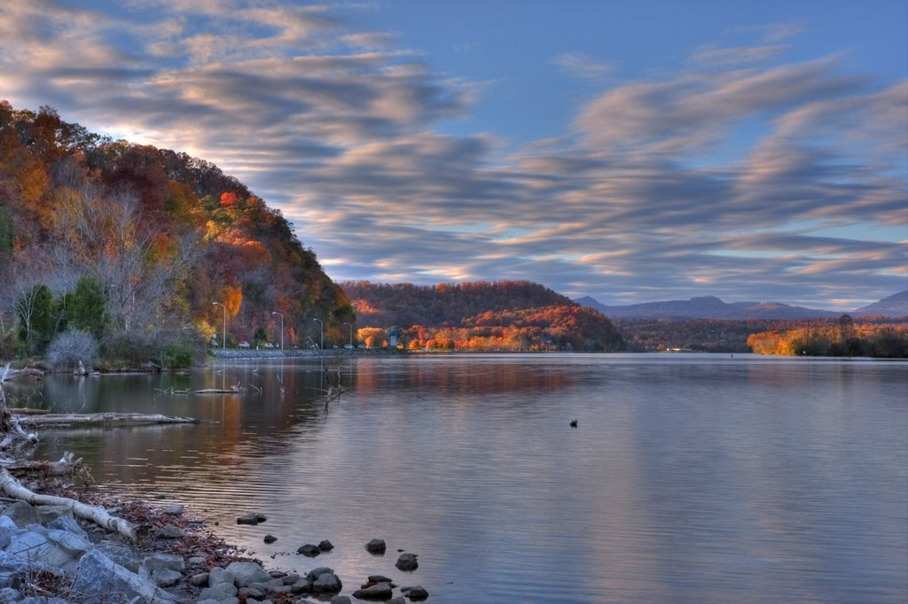 Melton lake at Fall, Саут-Клинтон