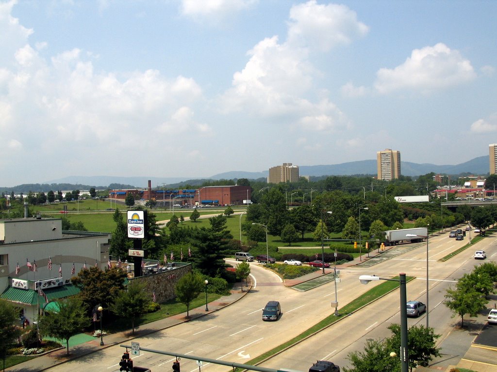 View looking west from the 5th floor of the Read House Sheraton in Chattanooga., Сентертаун