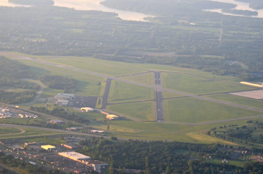 Smyrna/Rutherford County Airport, Смирна