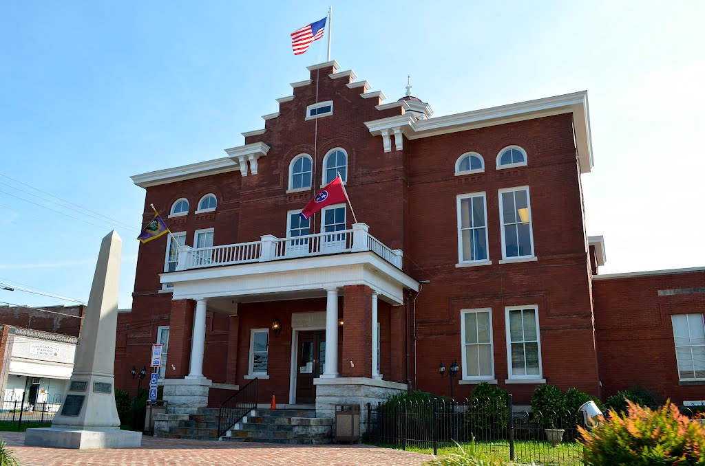 Trousdale County Courthouse, Hartsville, TN, Хартсвилл