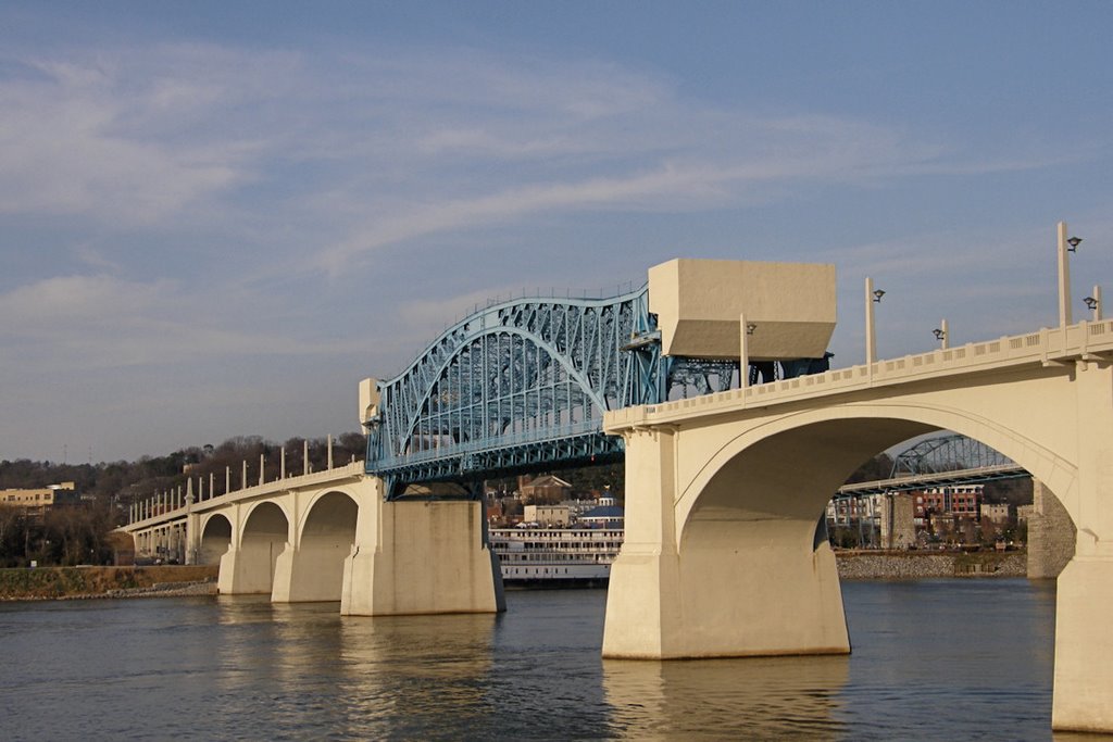 John Ross Bridge across the Tennessee River, Чаттануга