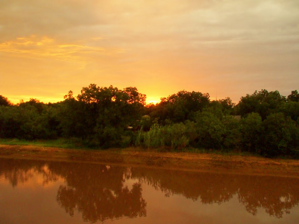 Sunset over the Catclaw Creek in Abilene, TX!, Абилин