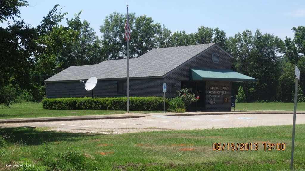 Jonesville Post Office, Васком