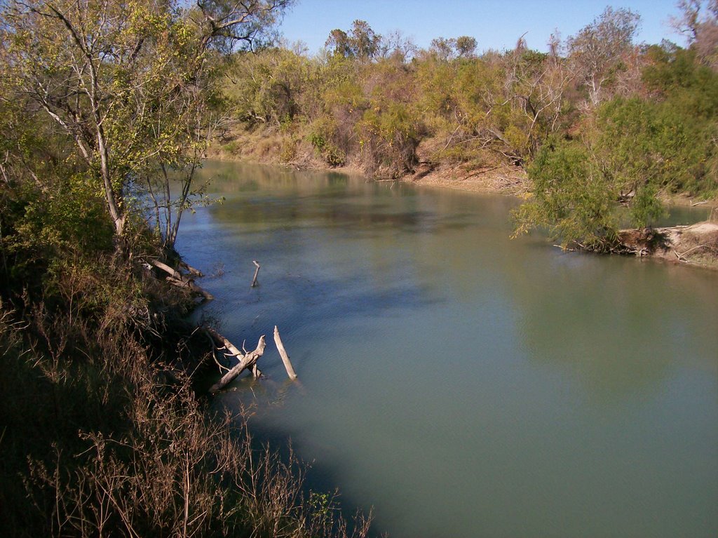 Guadalupe River in the park, Викториа