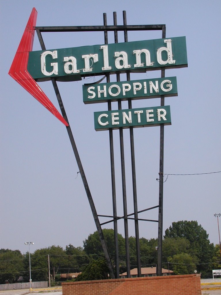 Old Garland Shopping Center Sign, Гарленд