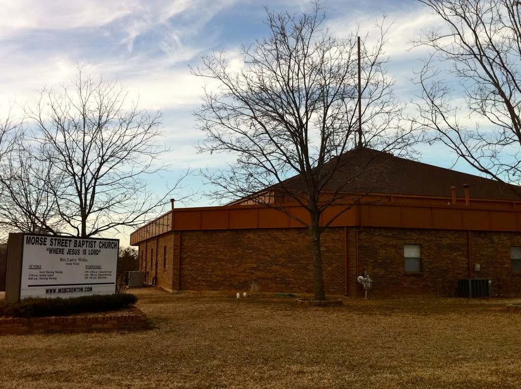 Moore Street Baptist Church, Denton, TX, Дентон
